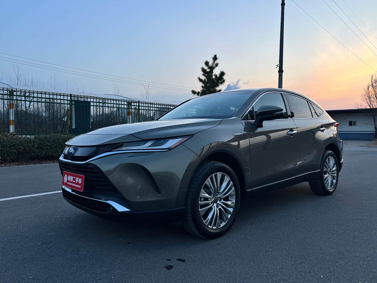 Toyota Harrier 2021 汽车图片 