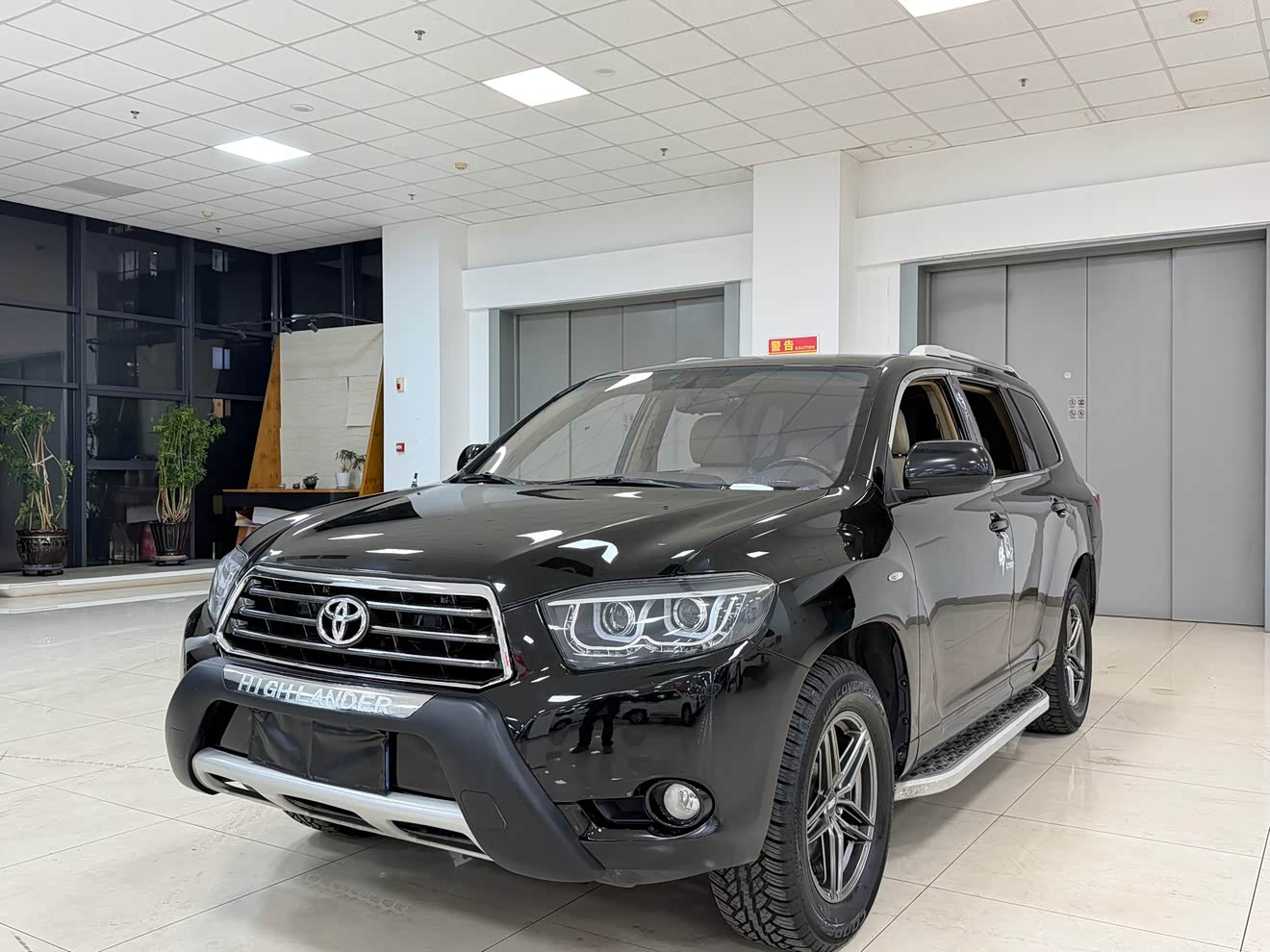 Toyota Highlander 2011 汽车图片 