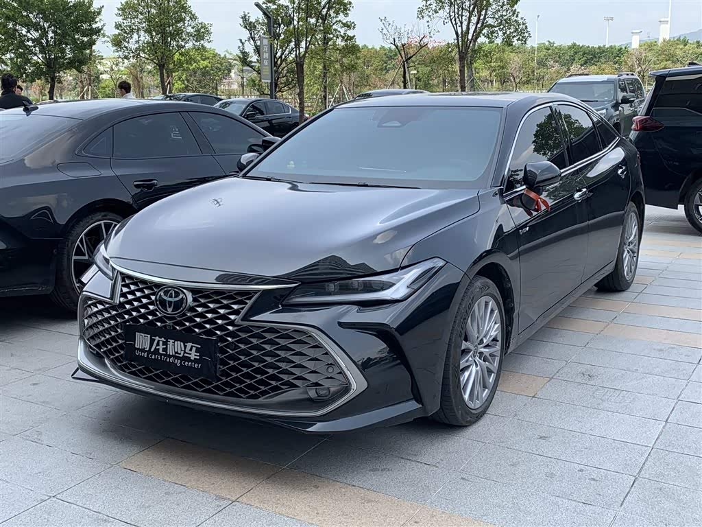 Toyota Avalon 2025 car image 