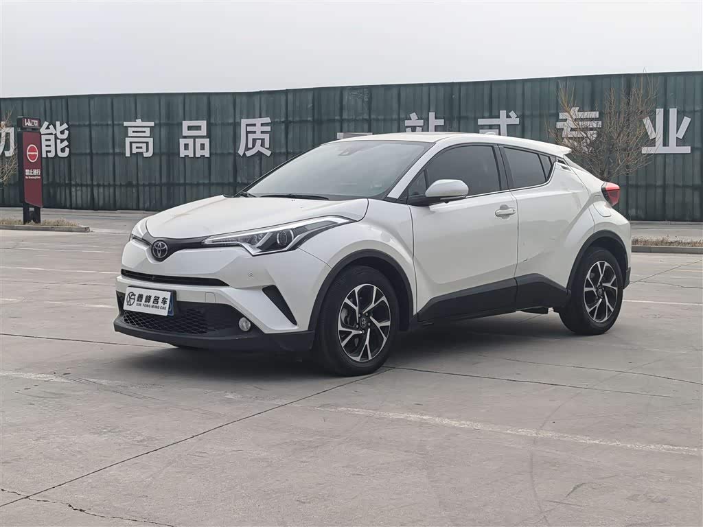 Toyota C-HR 2020 汽车图片 