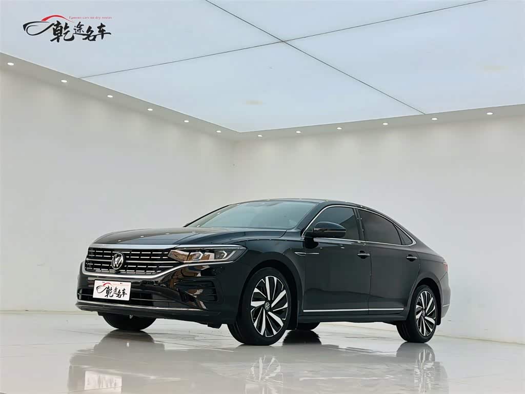Volkswagen Passat 2023 صورة سيارة 