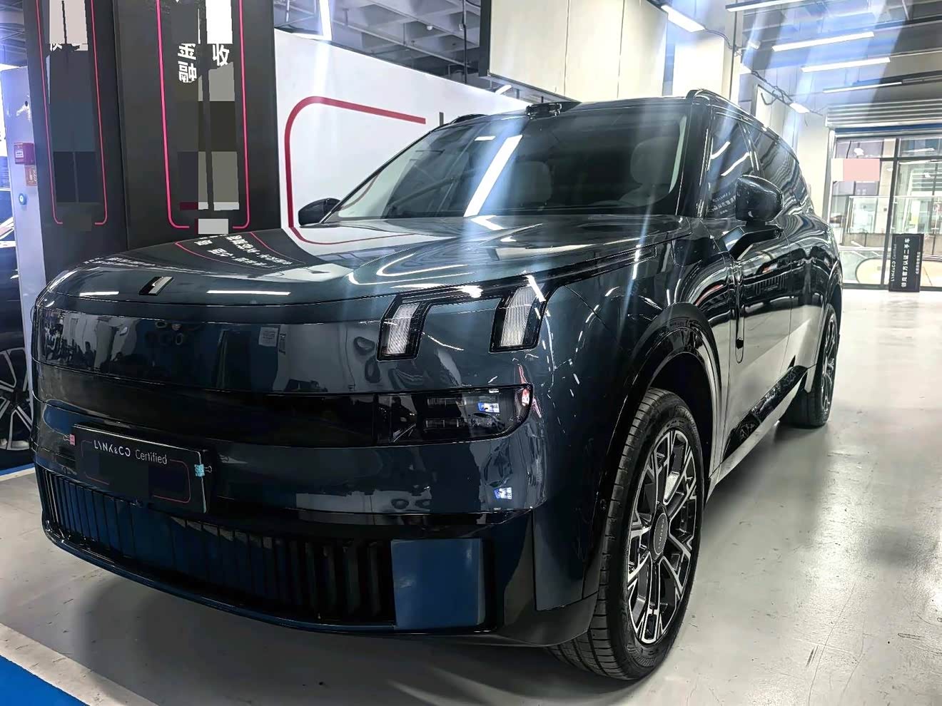 Lynk & Co 900 2025 car image 