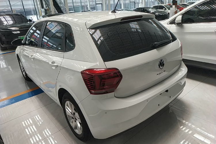 Volkswagen Polo 2023 car image #5