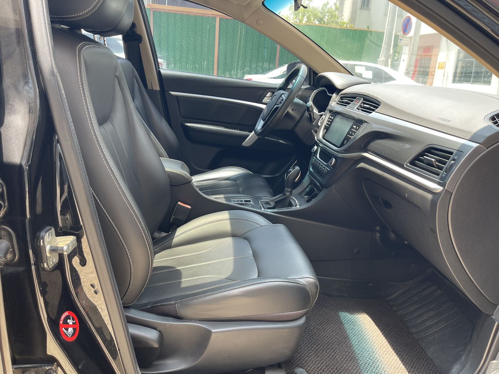 GEELY Emgrand 2017 car image #8