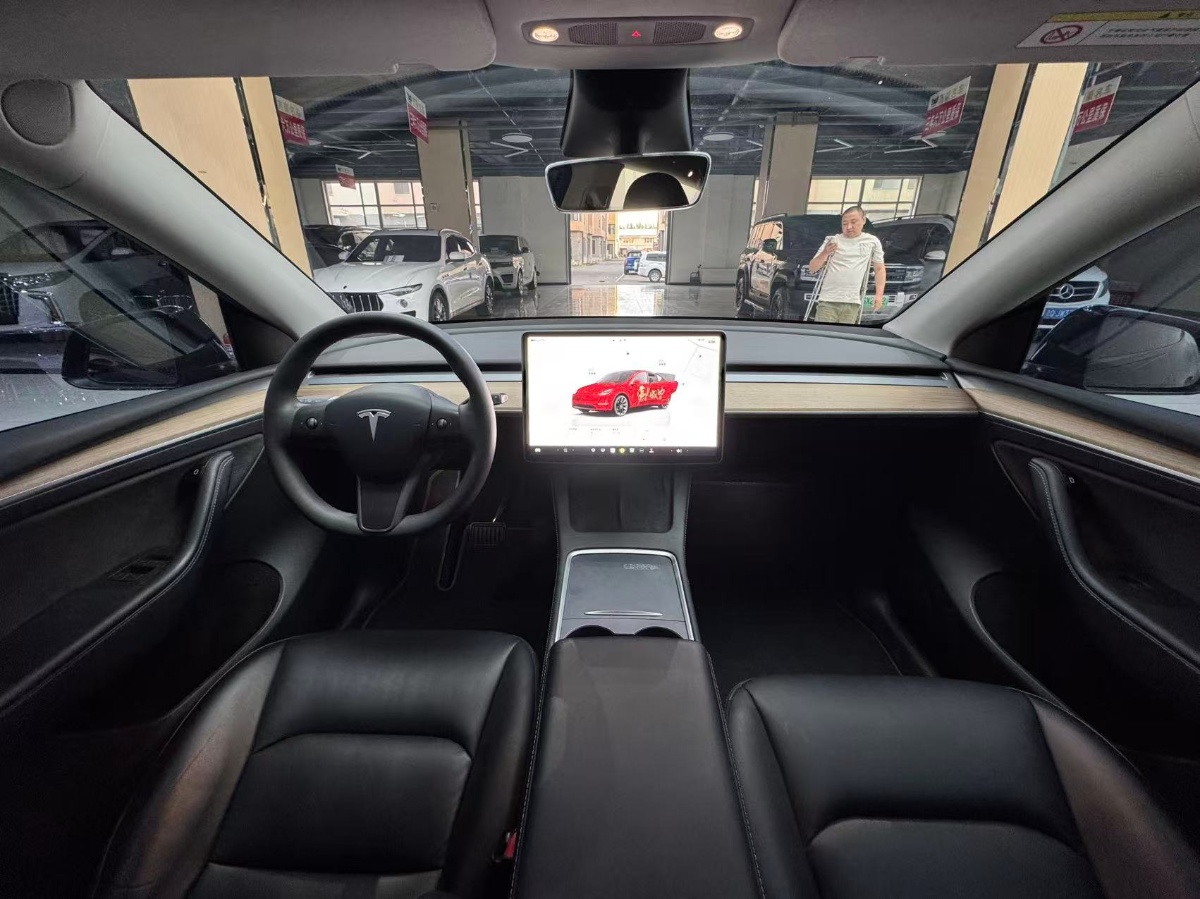 Tesla Model Y 2023 #7 Tesla Model Y 2023 car image #7