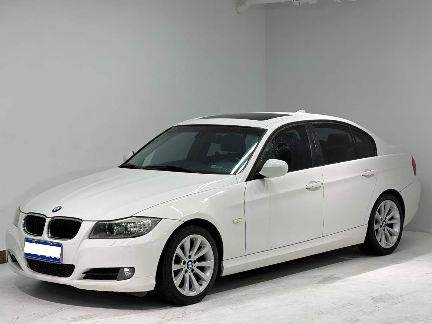BMW 3 Series (Imported) 2010 BMW 3 Series (Imported) 2010 car image