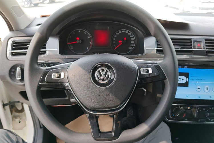 Volkswagen Santana 2019 car image #11