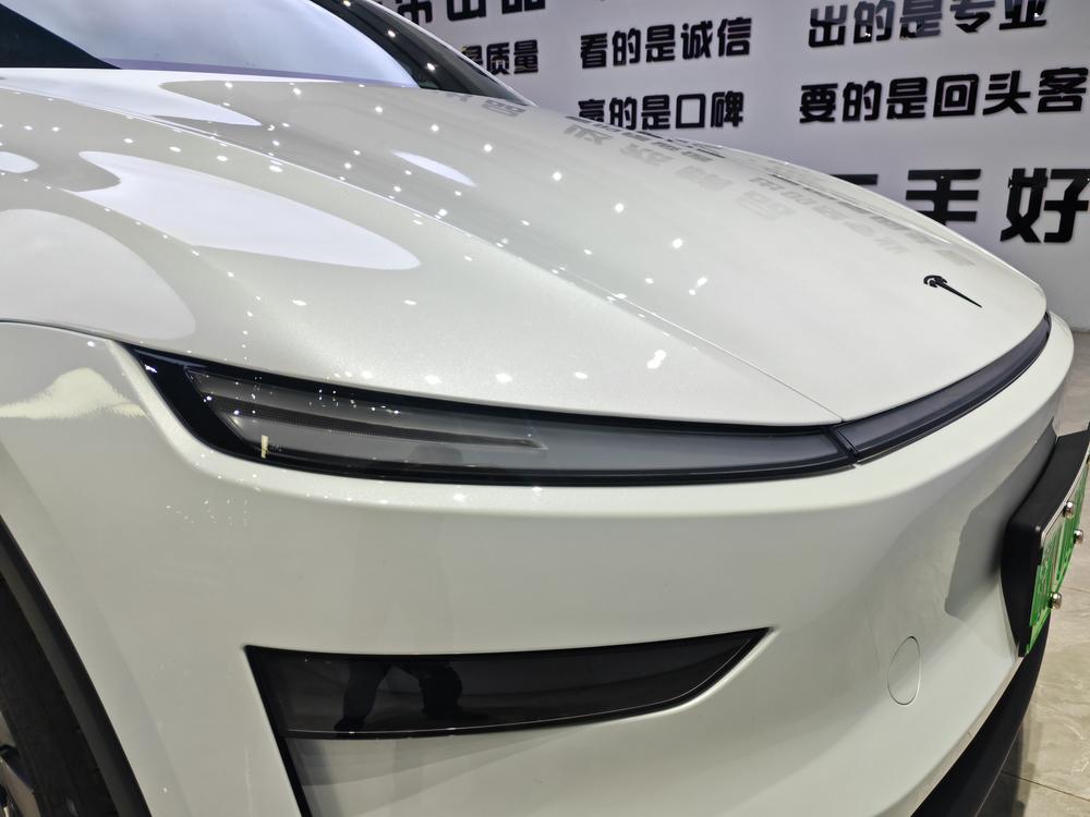 Tesla Model Y 2026 #10 Tesla Model Y 2026 immagine di auto #10