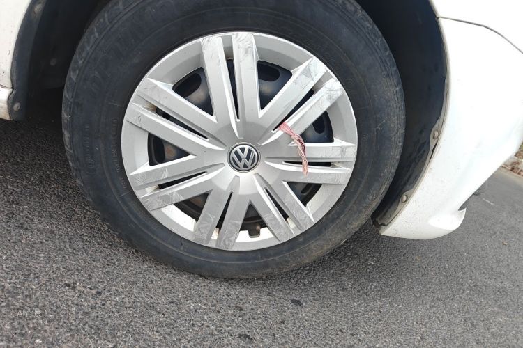 Volkswagen Polo 2018 car image #9
