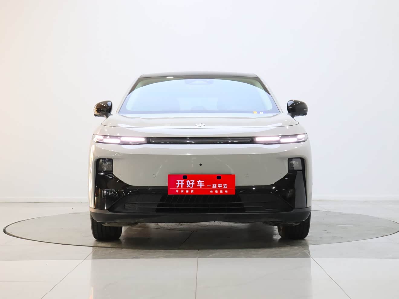 Leapmotor B10 2025 汽车图片 