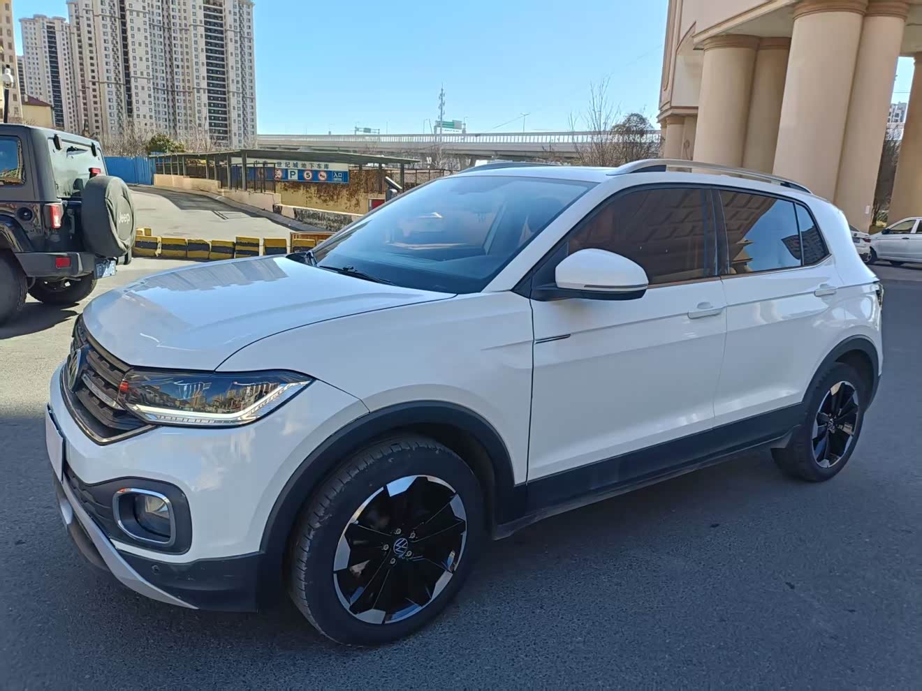 Volkswagen Tacqua 2023 car image 