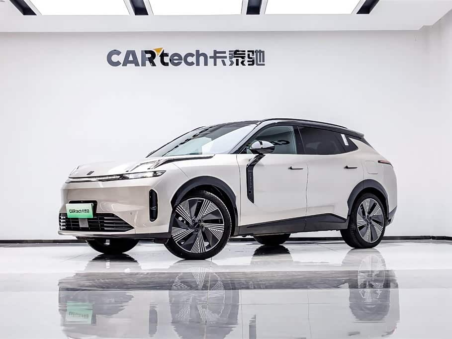 Lynk & Co 08 EM-P 2024 car image 