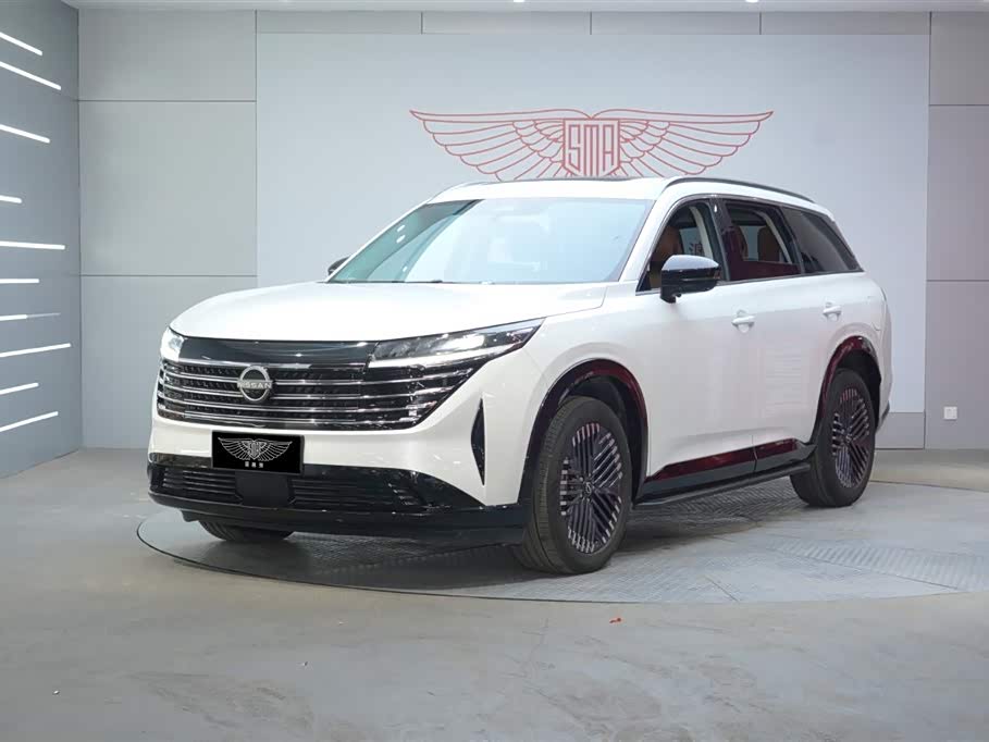 Nissan Pathfinder 2024 汽车图片 