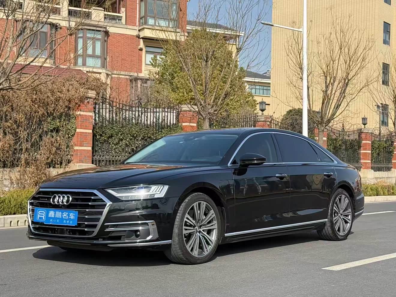 Audi A8 2020 汽车图片 