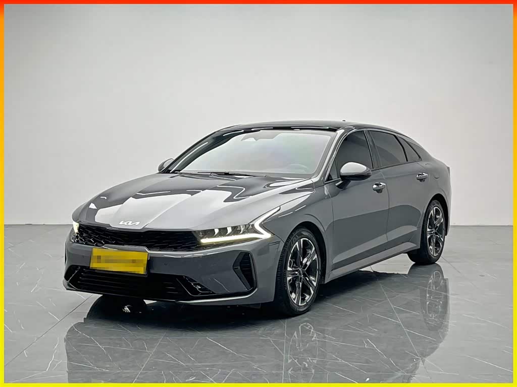 Kia K5 2023 汽车图片 