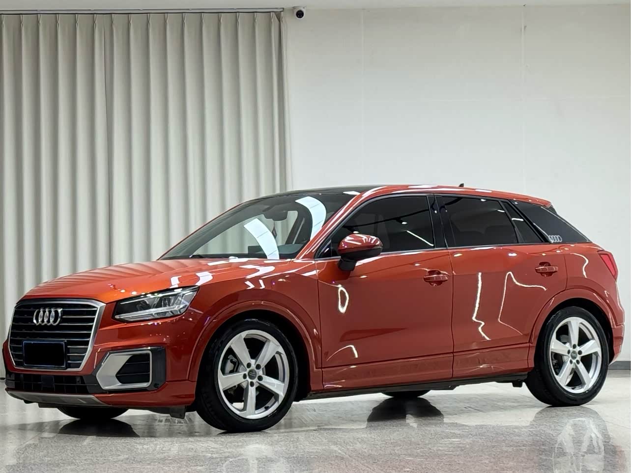 Audi Q2L 2020 汽车图片 
