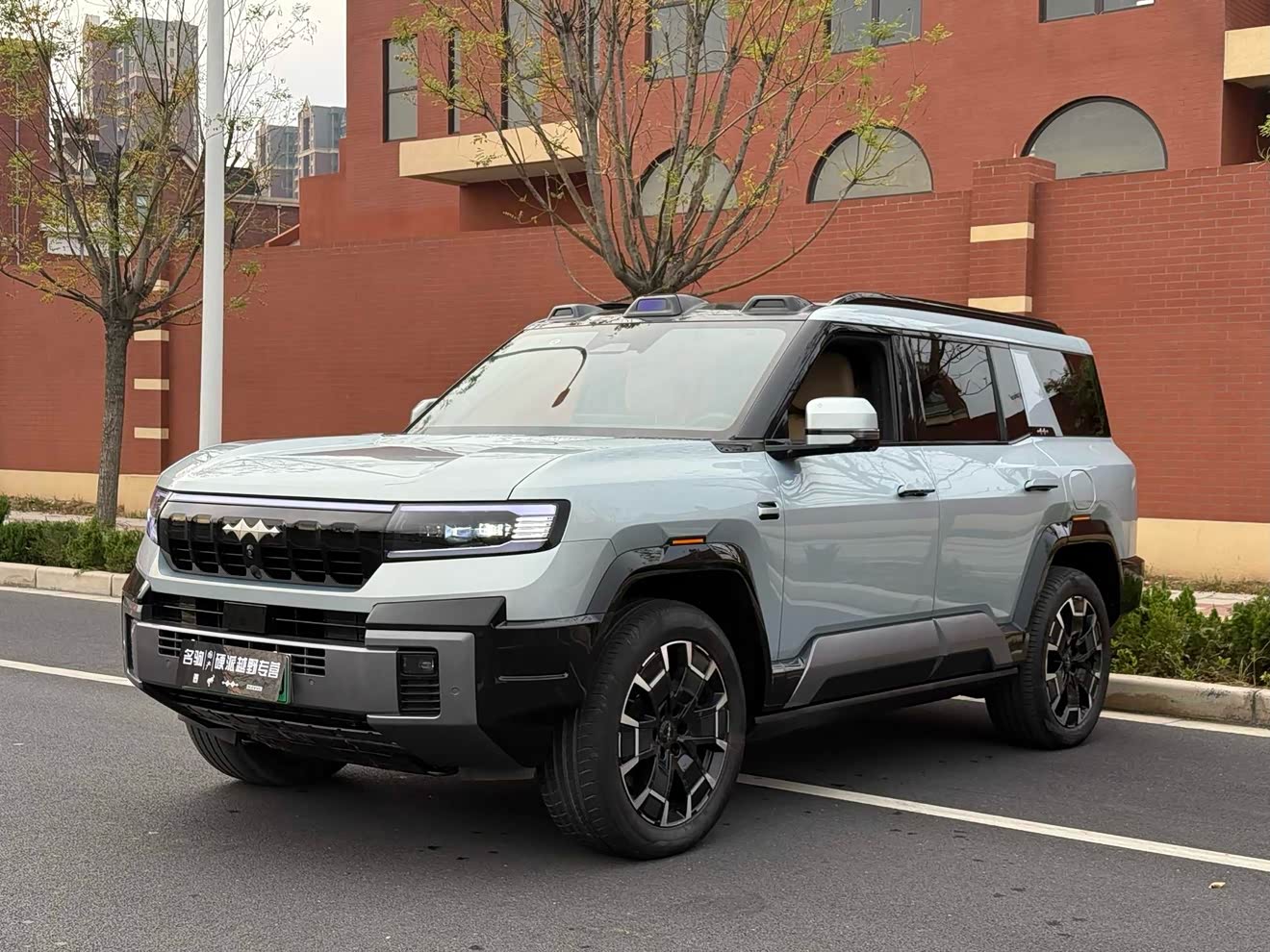 FangChengBao Leopard 8 2025 immagine di auto 