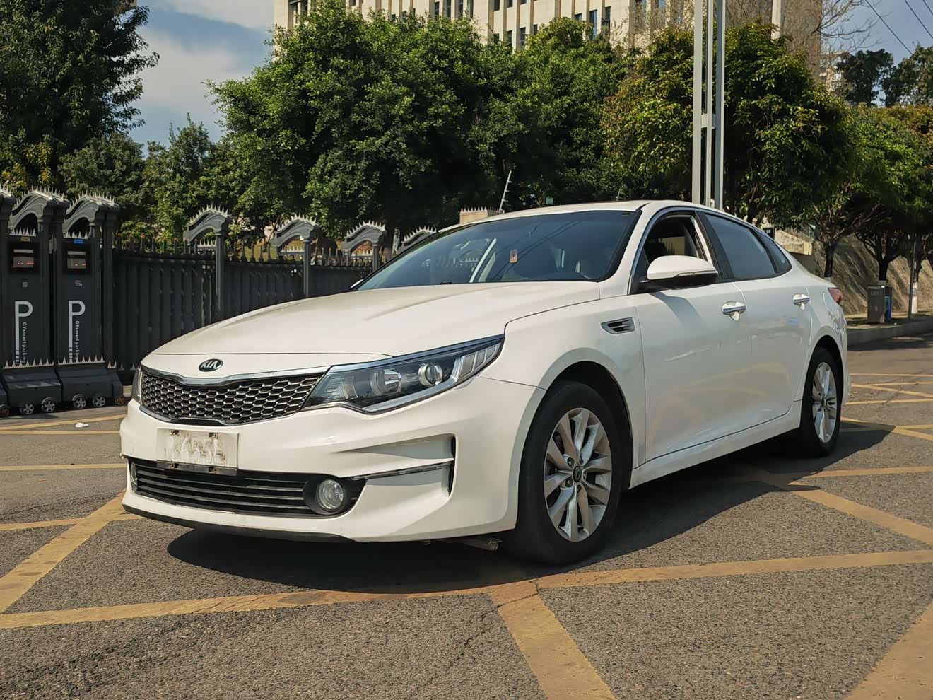 Kia K5 2017 汽车图片 