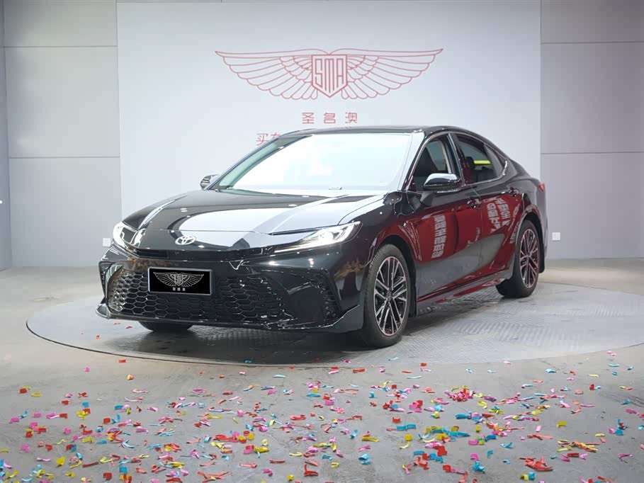 Toyota Camry 2025 immagine di auto 