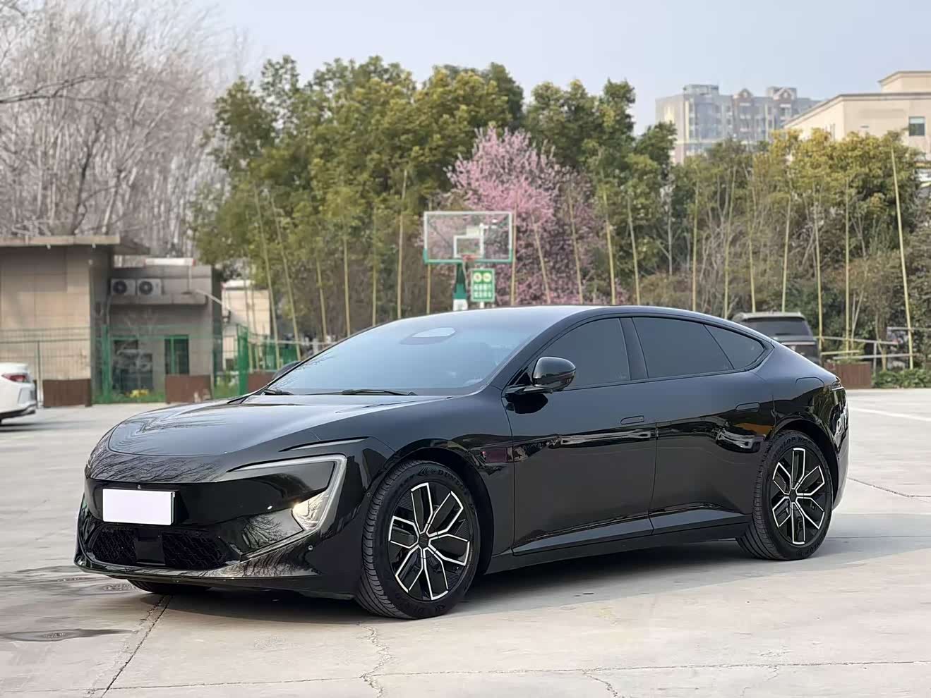 Avatr 12 2025 immagine di auto 