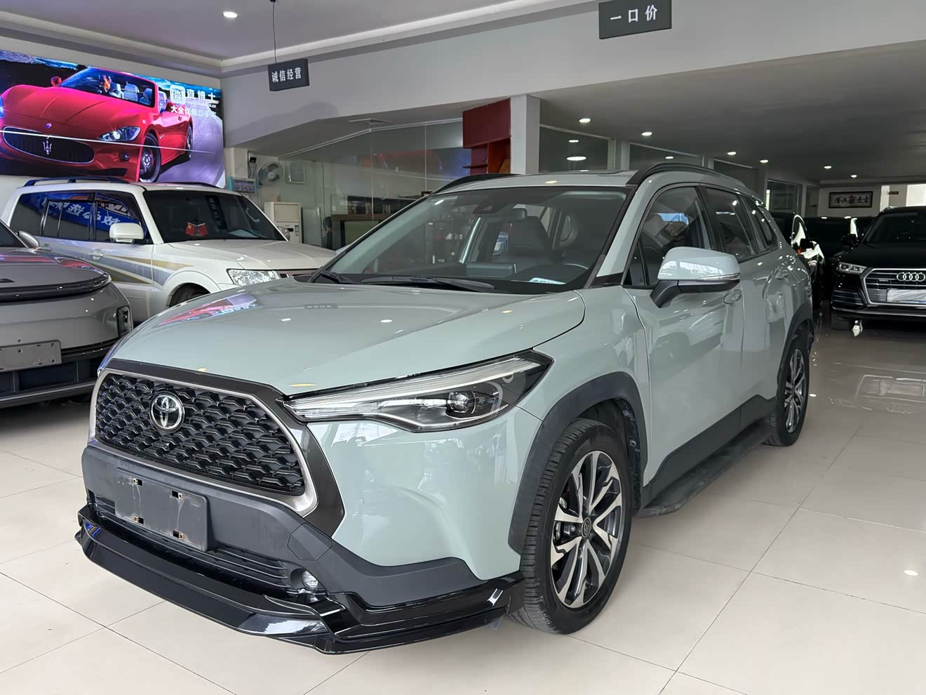 Toyota Corolla Cross 2022 汽车图片 