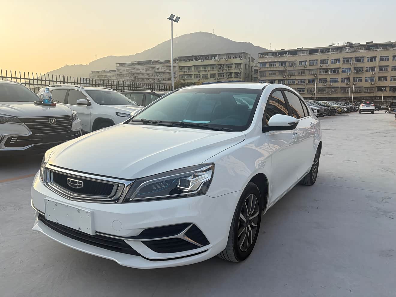 GEELY Emgrand 2020 car image 