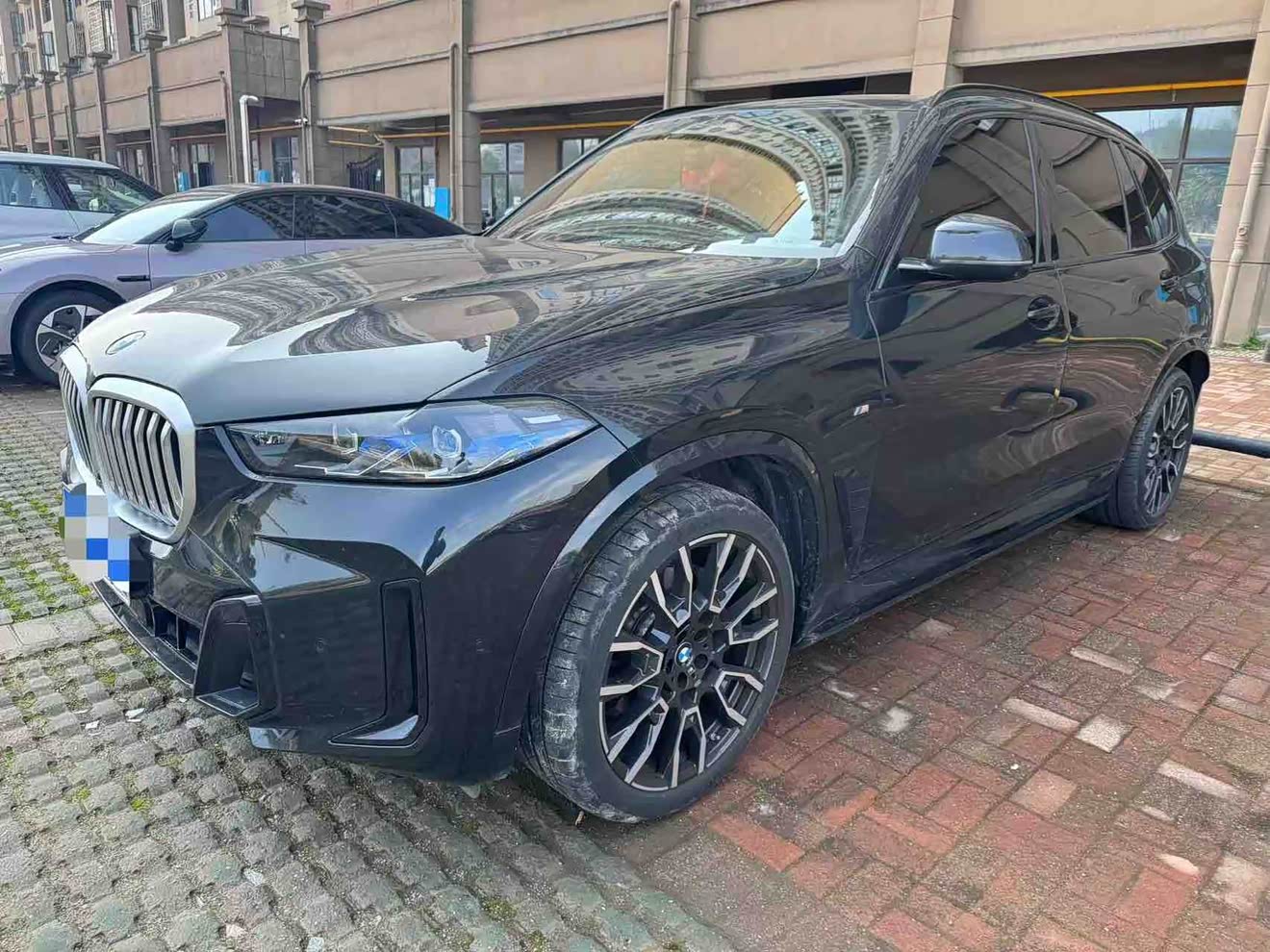 BMW X5 2024 汽车图片 