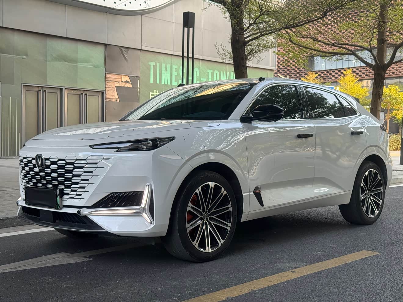 Changan UNI-K iDD 2022 immagine di auto 