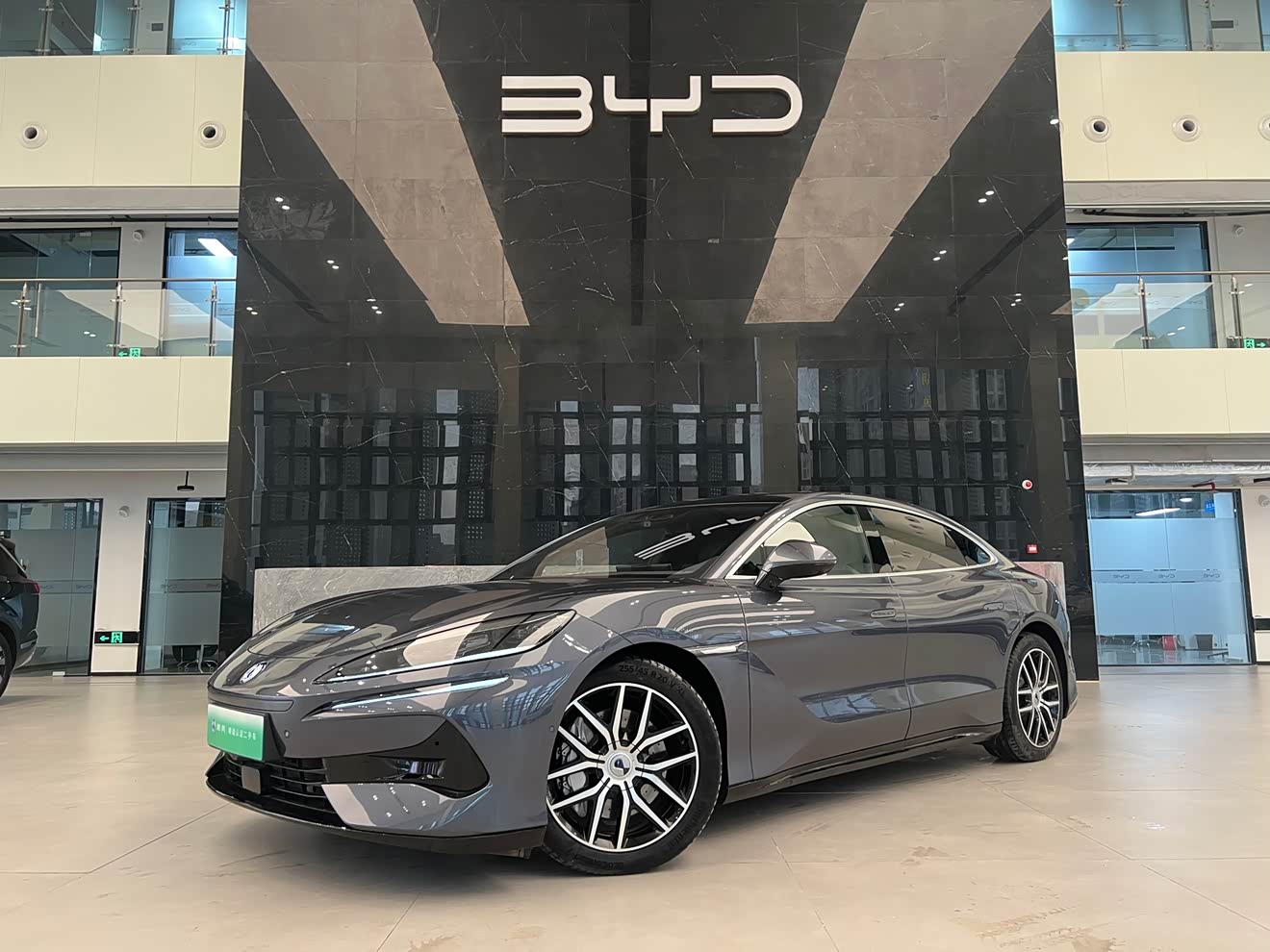 Denza Z9 2024 imagem de carro 