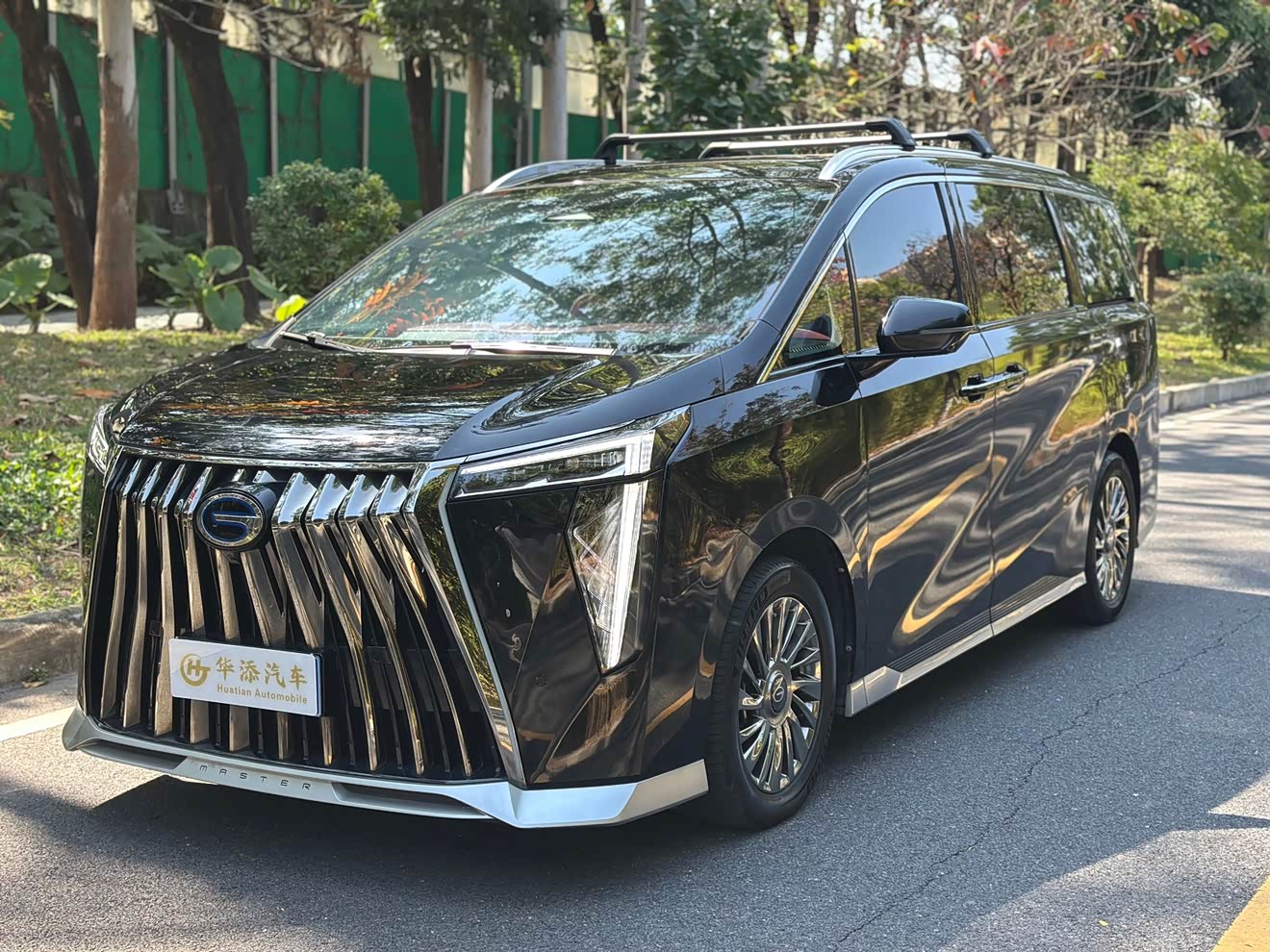 GAC Trumpchi M8 2023 汽车图片 