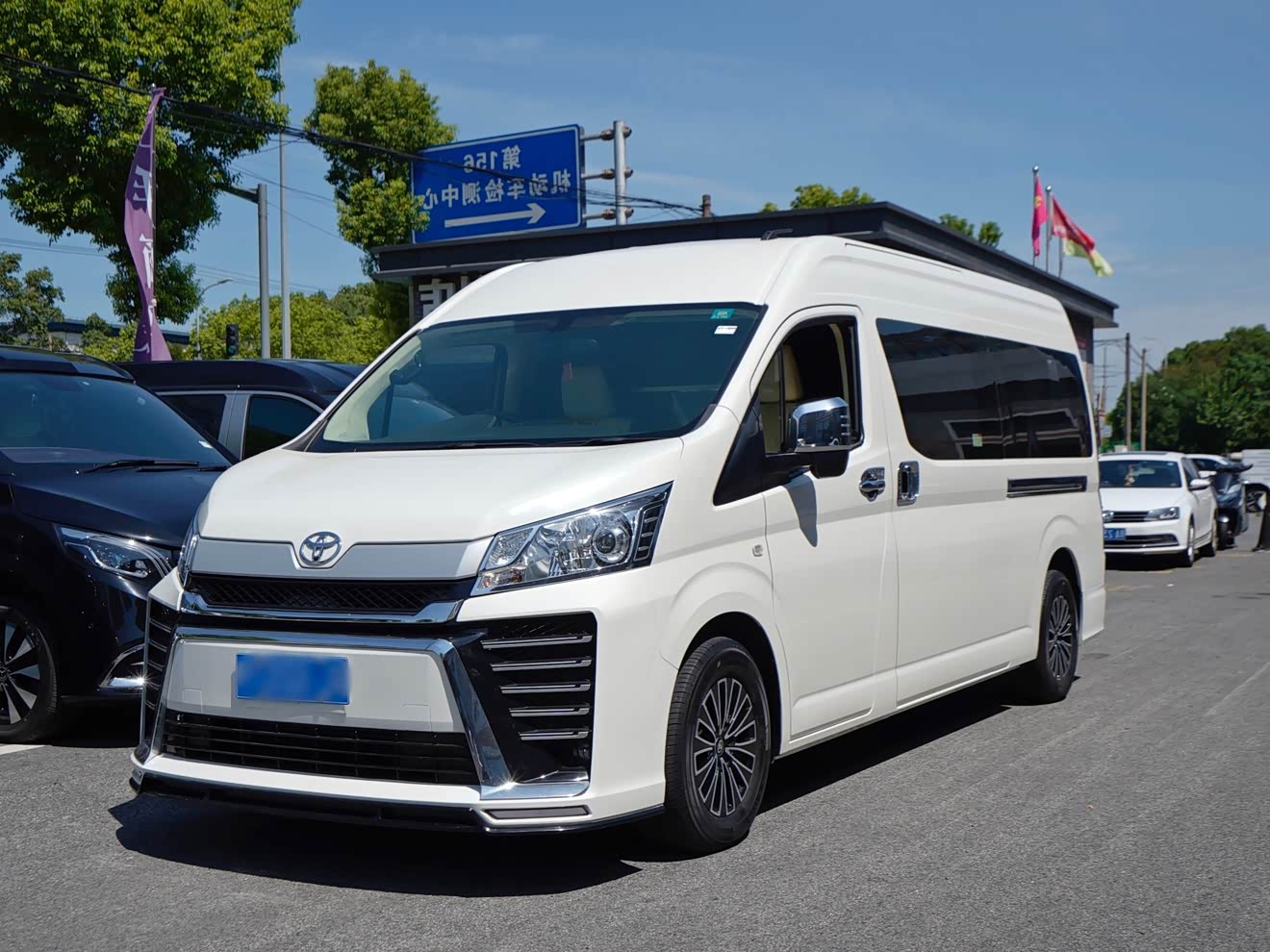 Toyota 2023 car image 