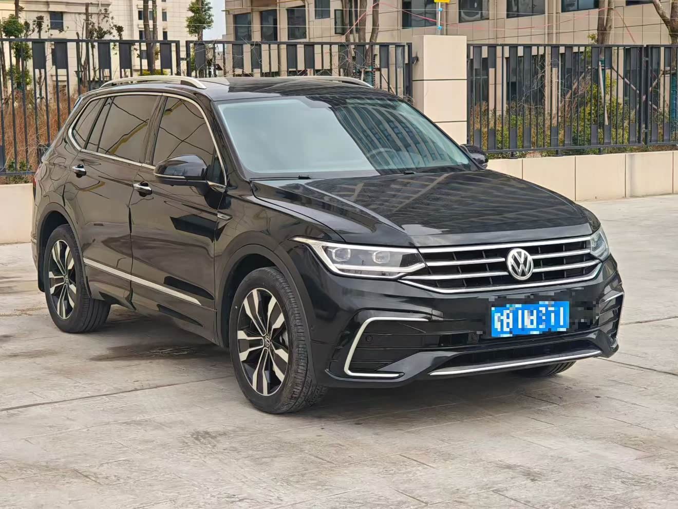 Volkswagen Tiguan L 2025 imagen de coche 