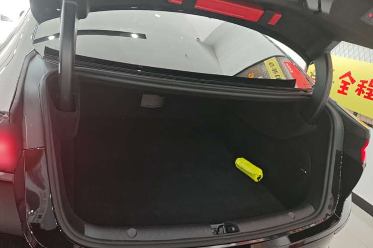 BYD Han 2025 immagine di auto #19