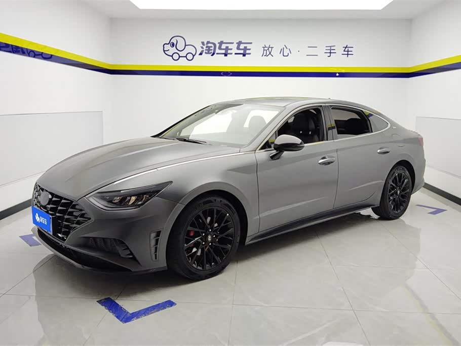 Hyundai Sonata 2023 صورة سيارة 