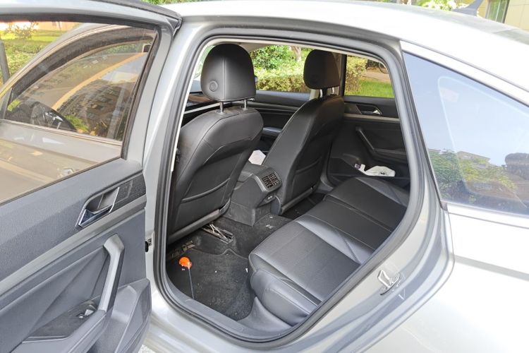 Volkswagen Lavida 2019 #10 Volkswagen Lavida 2019 car image #10