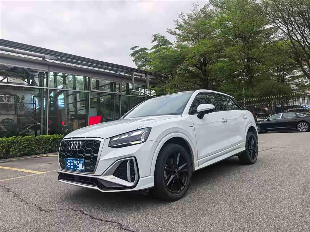 Audi Q2L 2024 汽车图片 