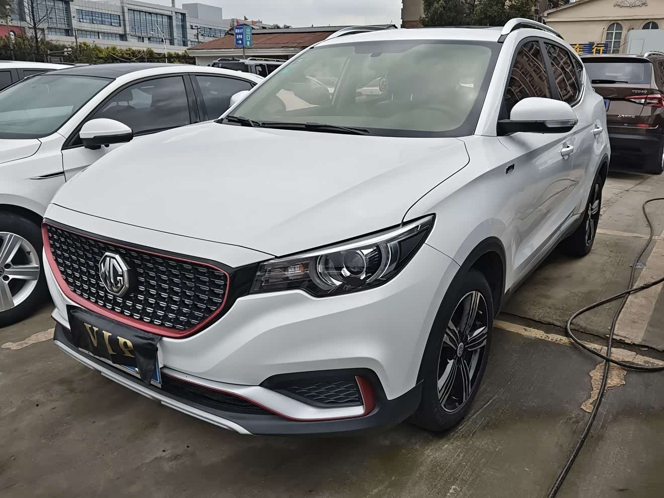 MG ZS 2017 MG ZS 2017 car image