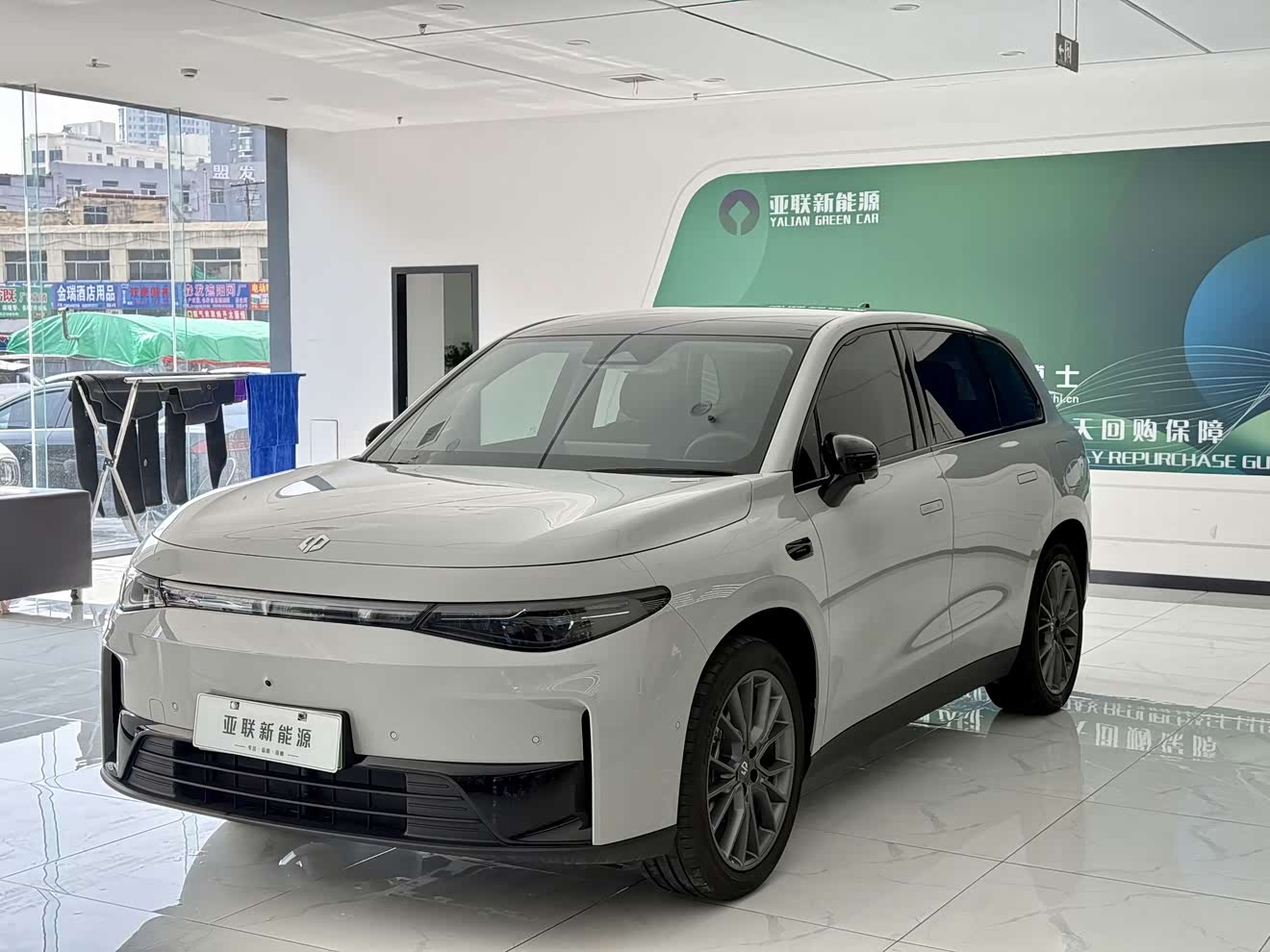 Leapmotor C10 2025 汽车图片 