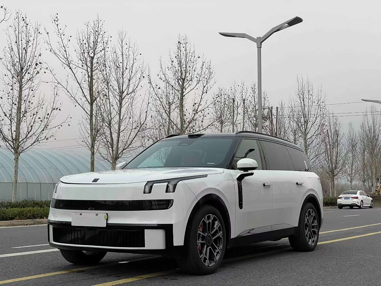 Lynk & Co 900 2025 car image 