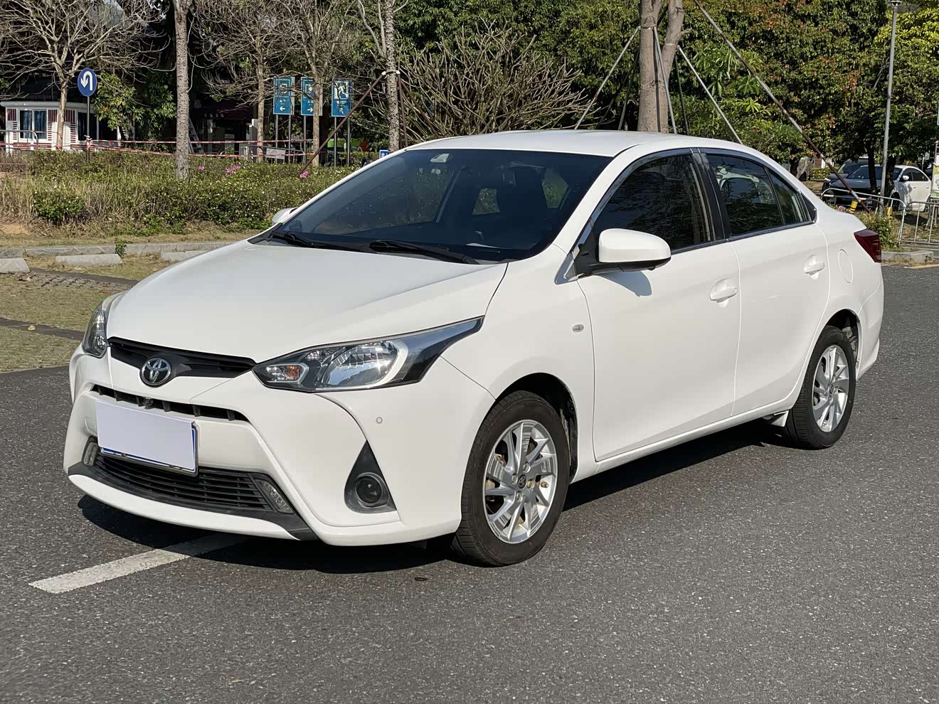 Toyota Yaris L Zhixiang 2018 immagine di auto 