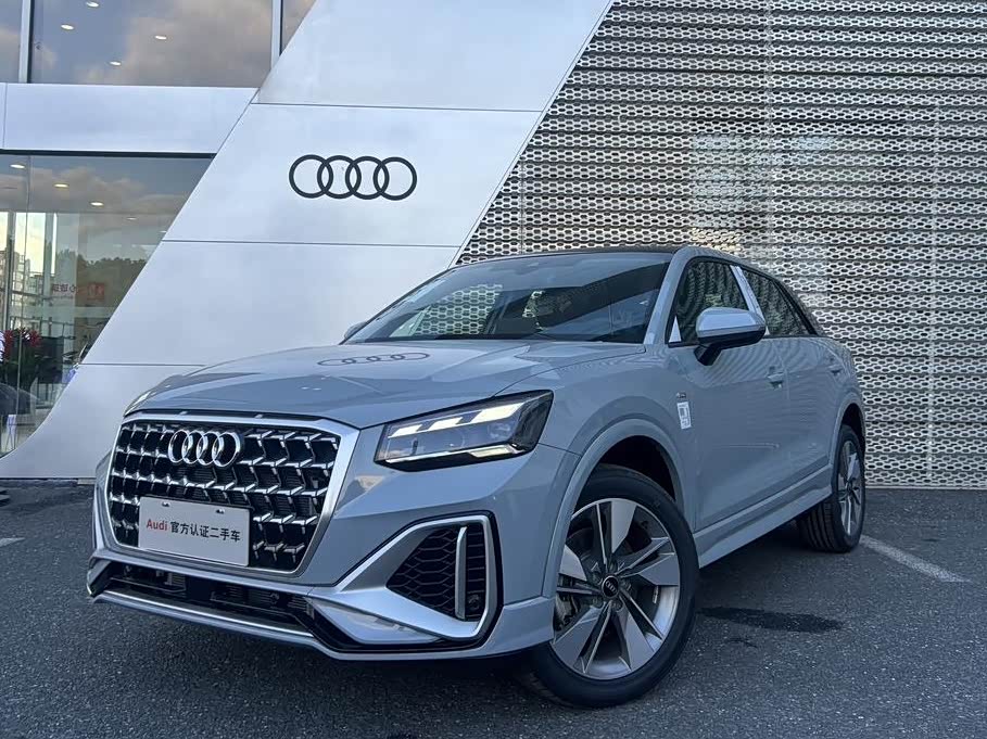 Audi Q2L 汽车图片 
