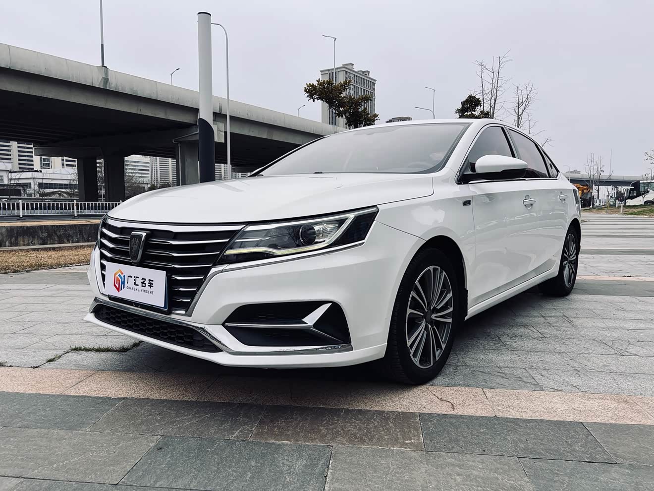 Roewe i6 2019 car image 