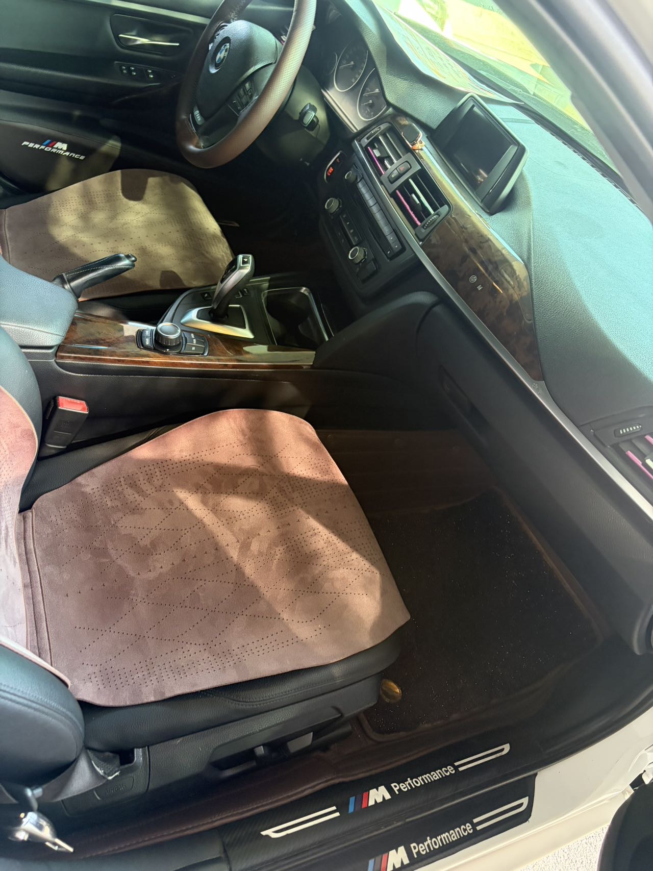 BMW 3 Series 2012 immagine di auto #7