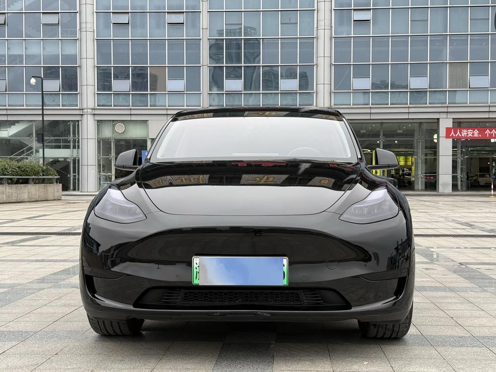 Tesla Model Y 2022 #2 Tesla Model Y 2022 car image #2