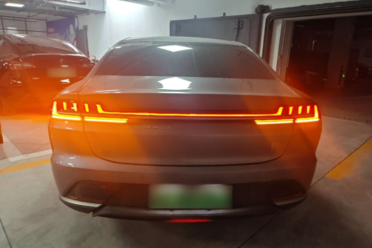 BYD Han 2022 #6 BYD Han 2022 immagine di auto #6