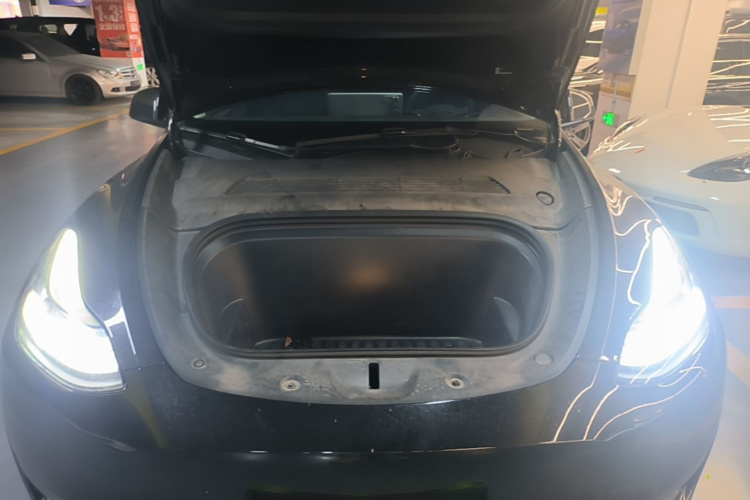 Tesla Model Y 2022 #20 Tesla Model Y 2022 car image #20