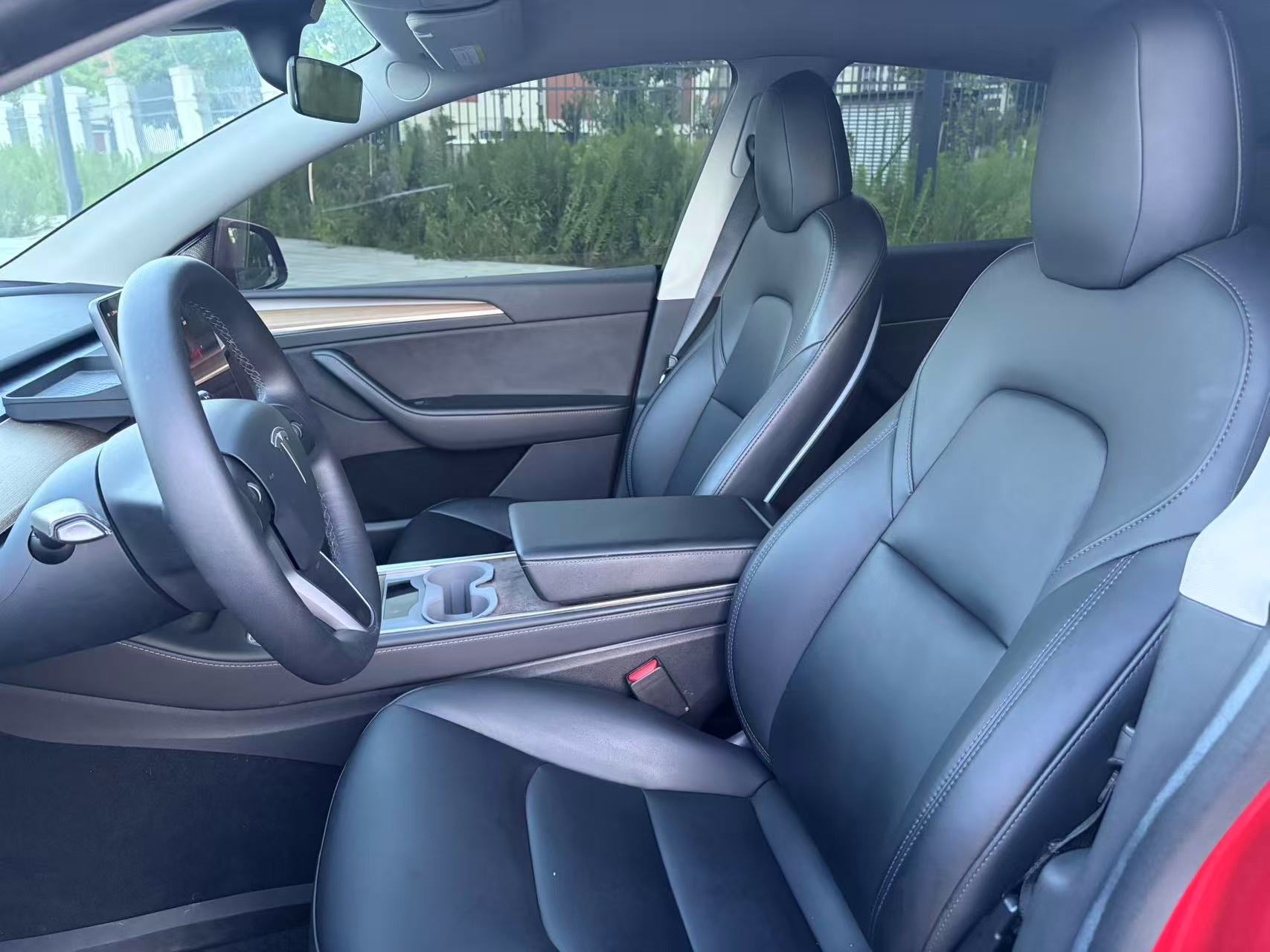 Tesla Model Y 2022 car image #6