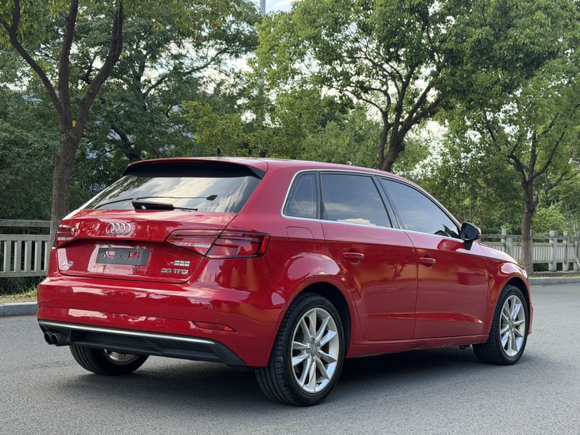Audi A3 2019 car image #7