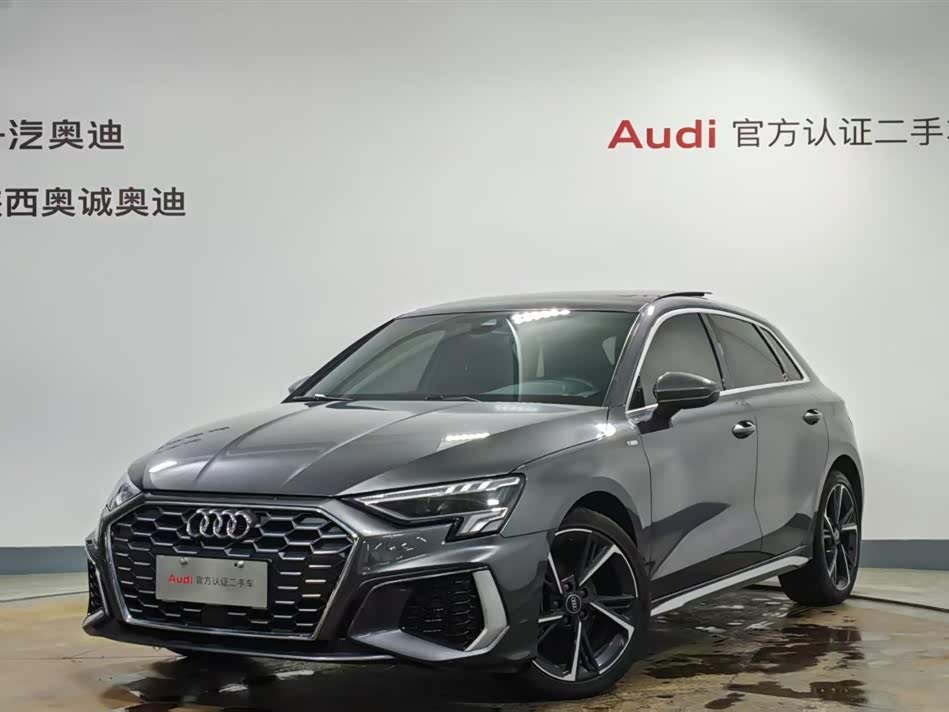 Audi A3 2023 immagine di auto 