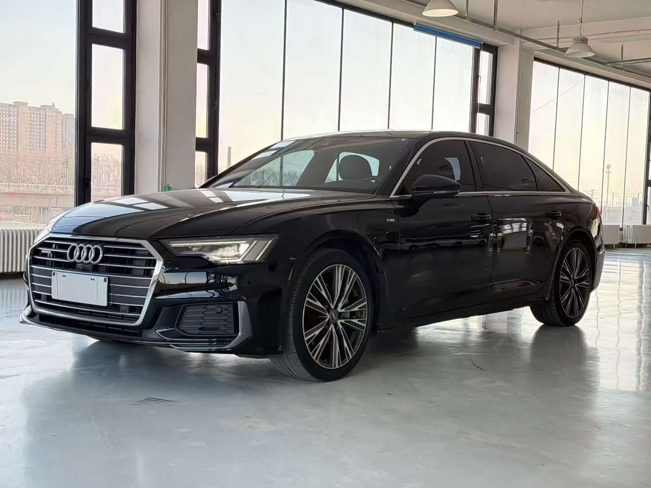 Audi A6L 2022 汽车图片 